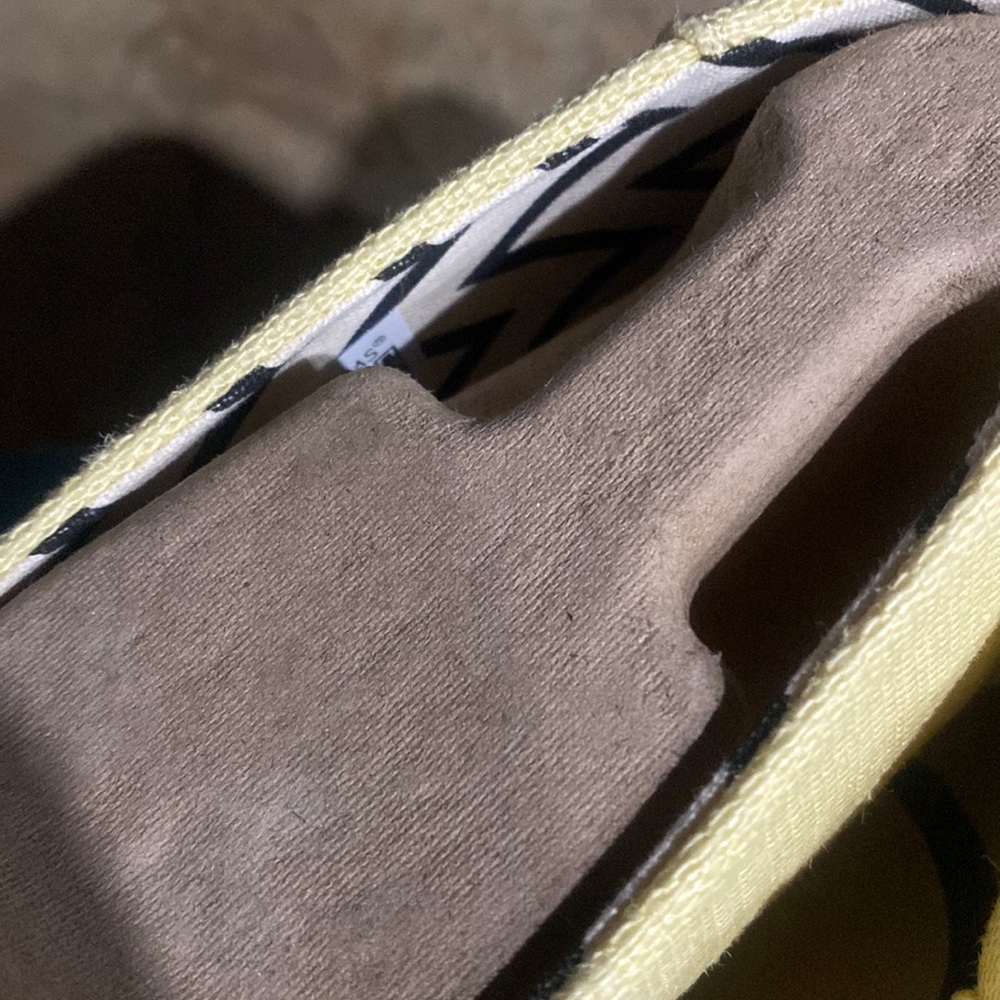 Toms shoes (banana yellow-7) - Picture 4 of 5